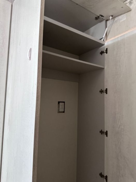 Продам встроенный шкаф