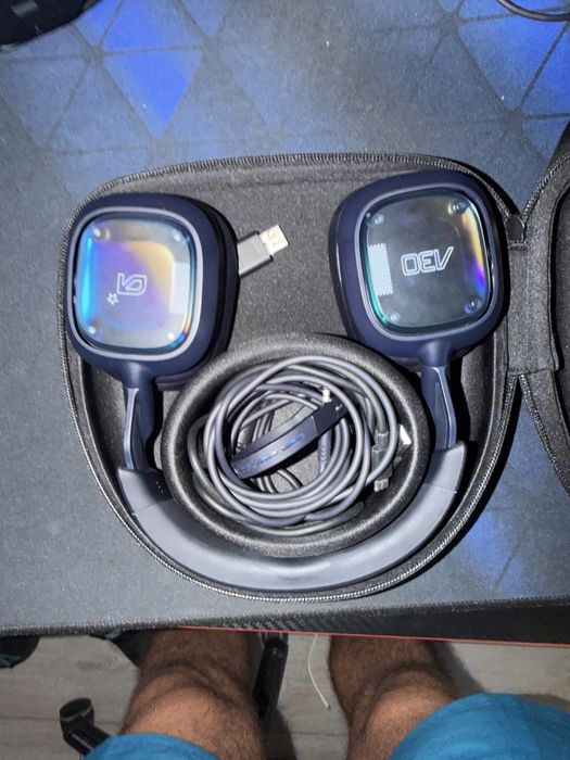 Casti Logitech Asteo a 30