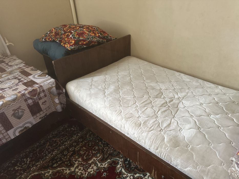 Диван, Кровать 2, Трюмо, Сервант.