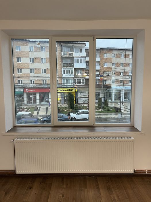 Inchiriez Garsoniera in centru Pucioasa !