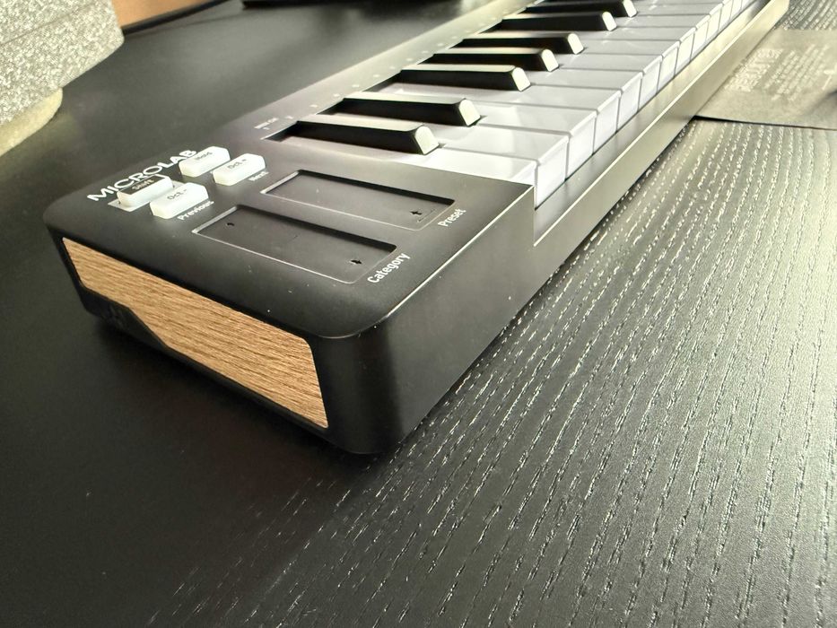 Arturia MicroLab Mk3 Black Миди клавиатура