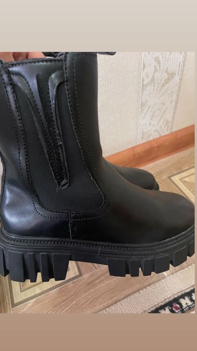 Продам новые сапоги!