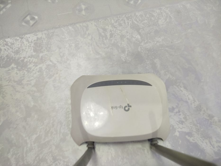 Белый роутер TP-Link (2 антенны)