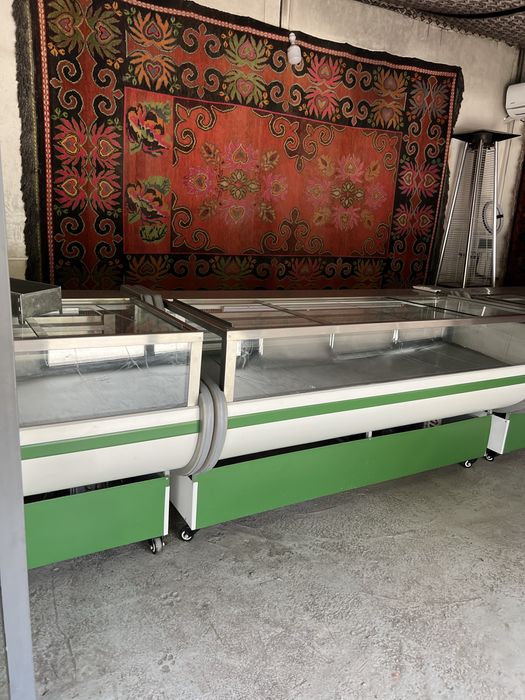 Ветринный холодильник Срочно