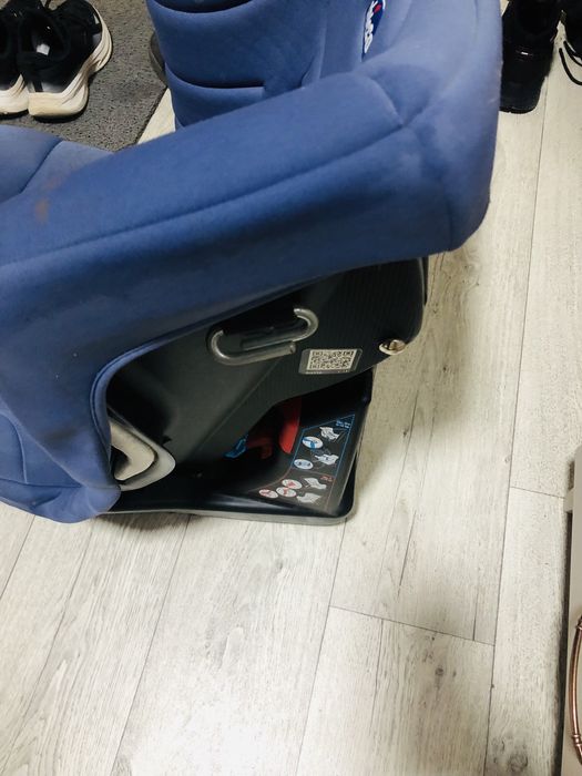 Автокресло чикко