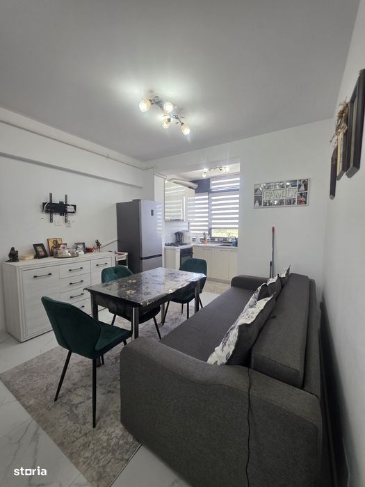 Apartament in bloc nou,mobilat, parcare proprie.