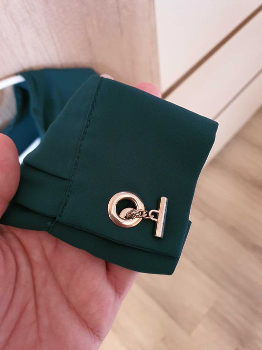 Дамска риза с деколте с връзки