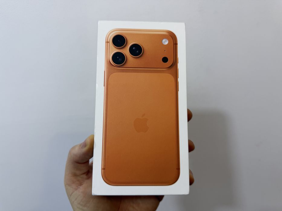 Iphone 17 Pro, 512 gb, Cosmic Orange, nou la cutie