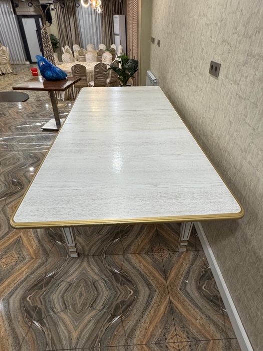 Стол сатылады жаксы жагдайда