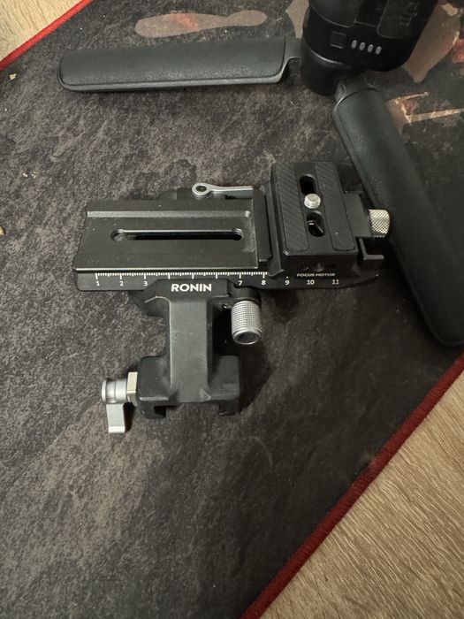 Продам Электронный стабилизатор DJI RS 3
