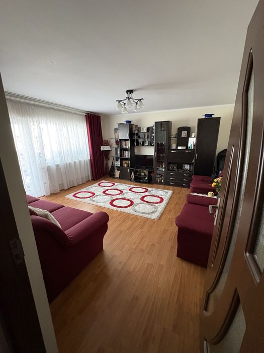 Vand apartament cu 3 camere(lidl fosta autogara)