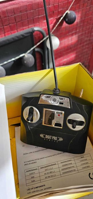 Кола с дистанционно