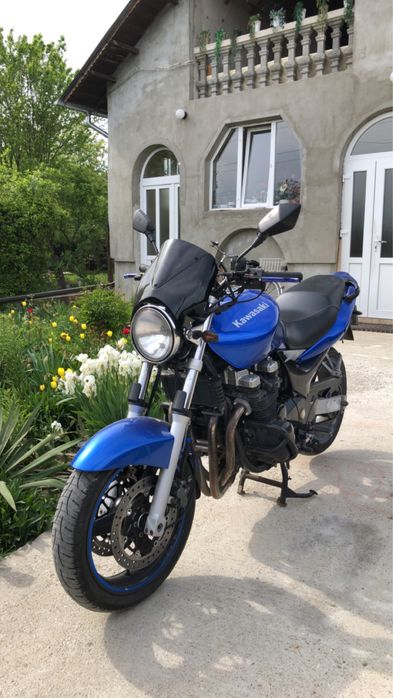 Kawasaki ZR750  2005
