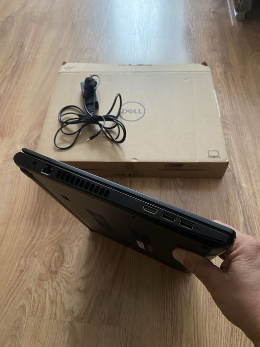 Laptop DELL Inspiron 3567