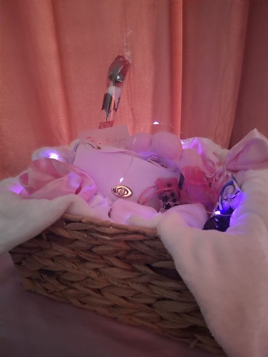 Boo basket cadou  perfect pentru persoana iubita
Vindem