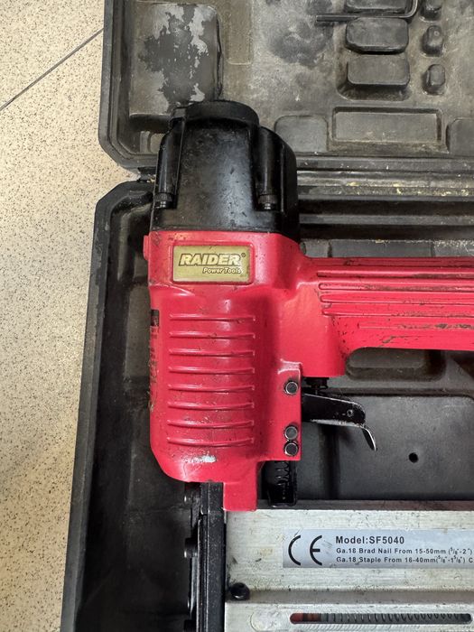 Пневматичен такер Raider sf5040