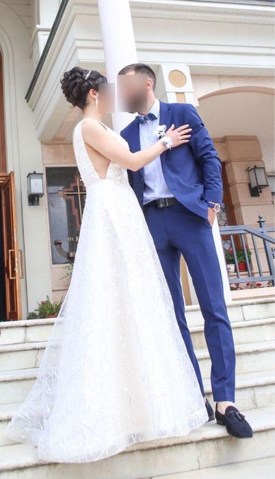 Елегантна булчинска рокля