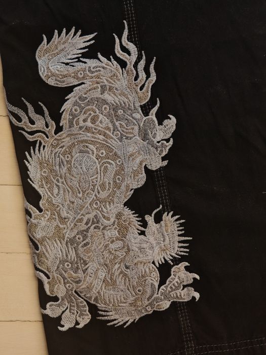 pantaloni cargo urban outfitters cu model cusut