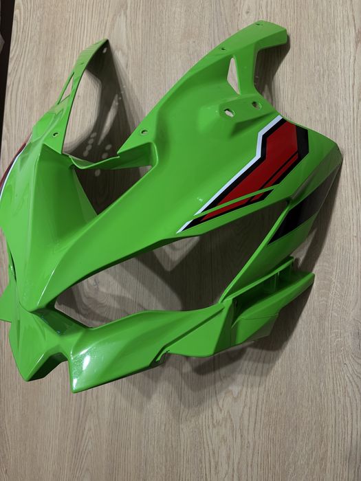 Оригинална (ОЕМ) kawasaki маска zx4rr 2024г
