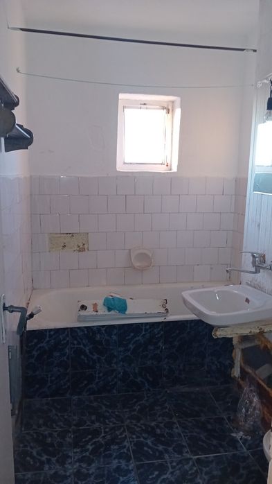 Apartament 3 camere, 70 mp + balcon și beci, Dej – Dealul Florilor, Aleea Tomis