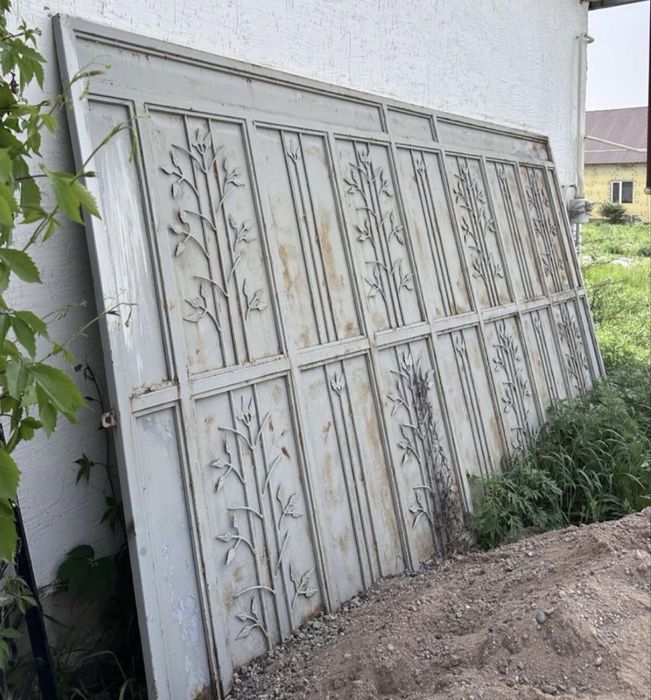 Откадной варота на ролеках