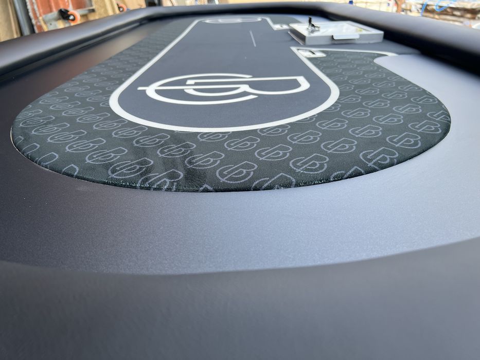 Masa de poker personalizata de Casino cu accesorii casino jetoniera metalic drop box rake + tips cu racetrack Customtables.eu stoc Bucuresti