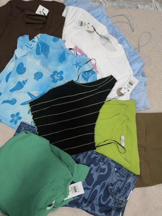 LOT 100 haine noi cu etichetă – preț fix 2700 LEI – 27 lei/buc– Iași