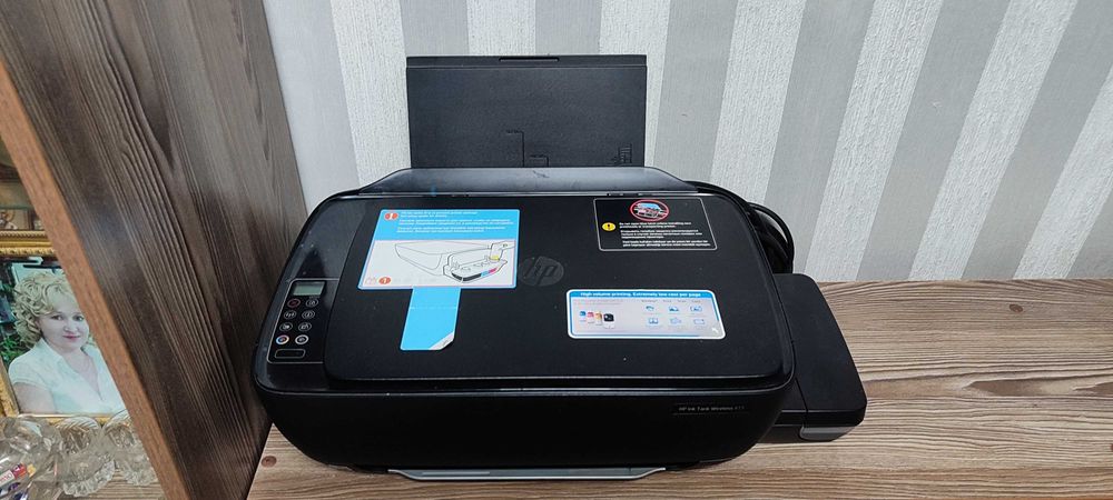 HP-TANK 415 в рабочем состоянии требуется замена катрижа цветной