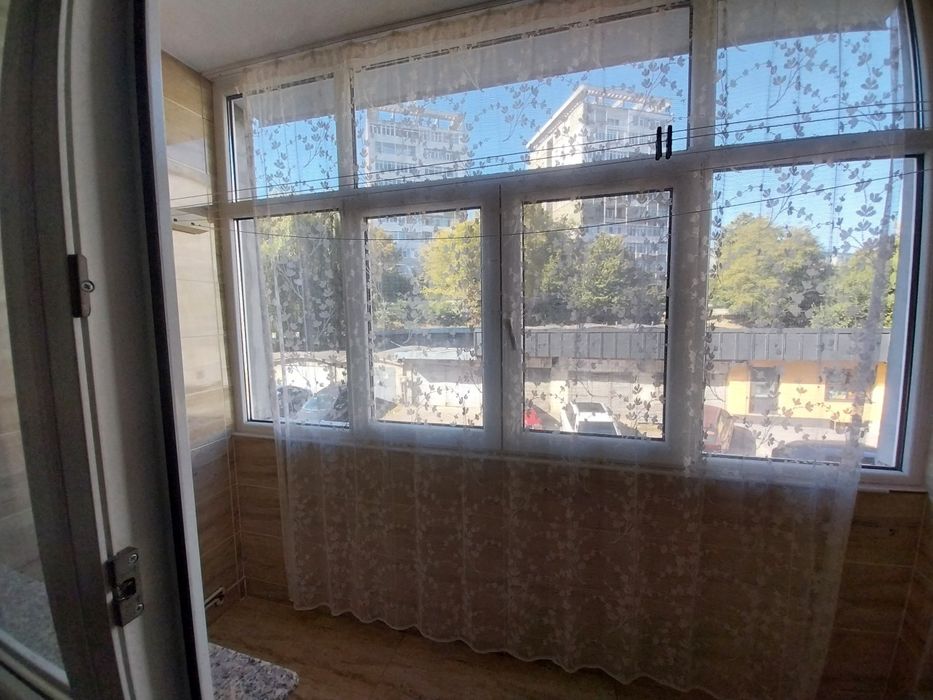 Inchiriez apartament semidecomandat - Etaj 1