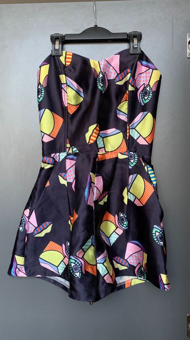 Дамски рокли и гащеризон хс