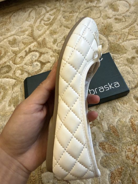 Белые балетки 32размера