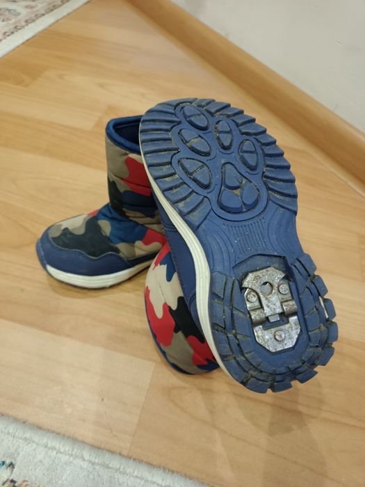 Зимние детские сапоги