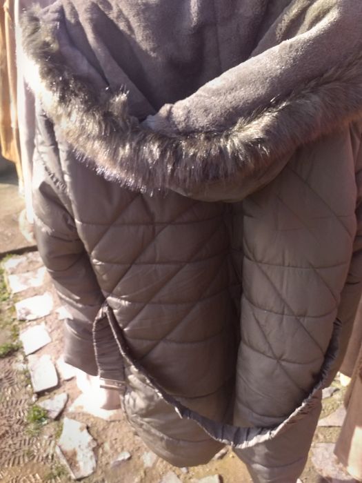 Vînd blană de nutrie