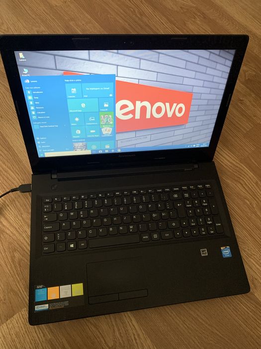 Laptop Lenovo slim display 15,6 led,600gb m,4gb ram functional cu inca
