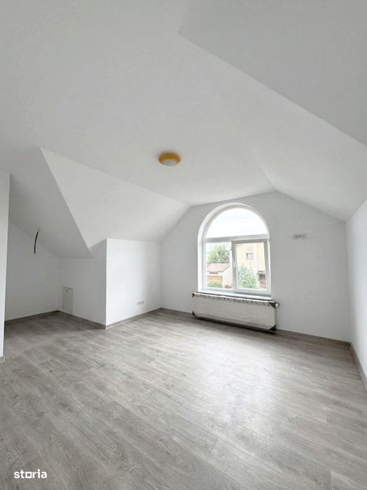 Casa noua 4 camere Vladimirescu Via Carmina prima utilizare