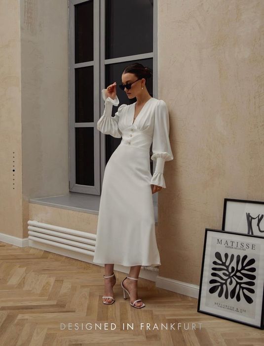 Платье от бренда Lichi