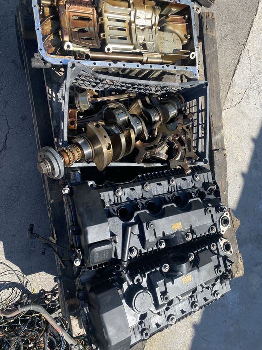 Двигател на части за BMW X5 E70 4.8 355к.с, колянов вал, глави, бутала