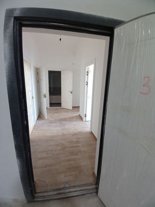 Музсарой рўпарасида новостройка сотилади 3 хонали