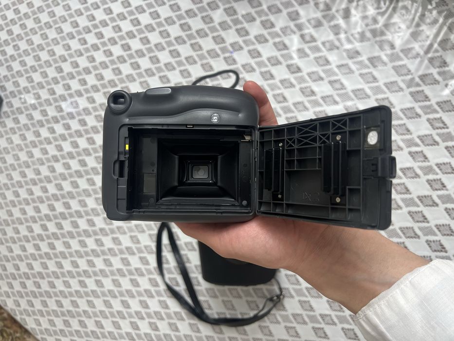 Instax mini 11, Японская с сумкой