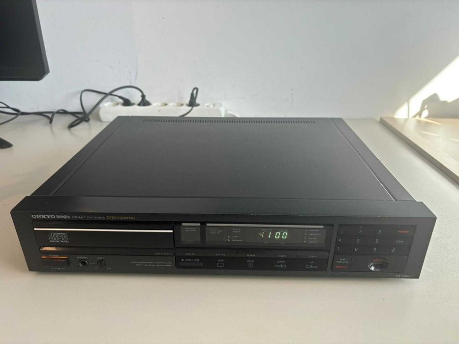 CD  Player Onkyo DX-3200