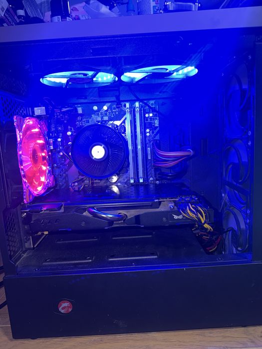 Pc gaming i7 7700 ram 16 gb , gtx 980 rog strix 4g 256 biti ssd 256