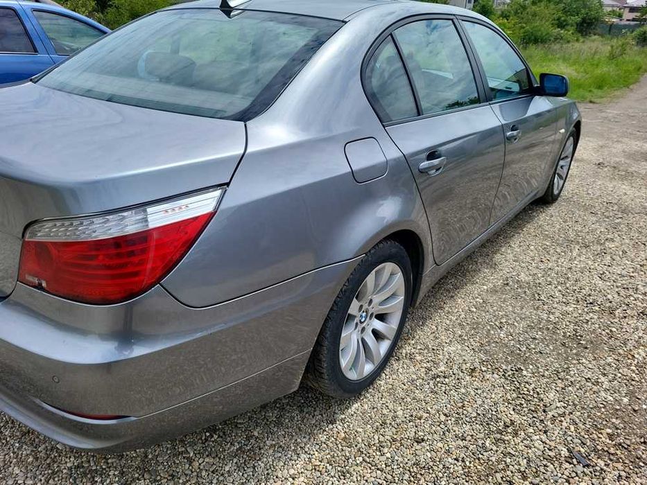 Dezmembrez bmw seria 5 e60 525d an 2008 volan stanga