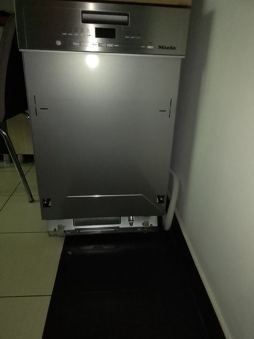 Vând mașină de spălat vase  ideală pentru un cadou