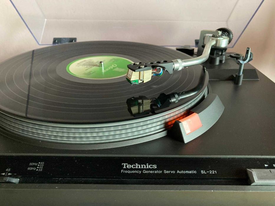 Pickup Technics SL-221