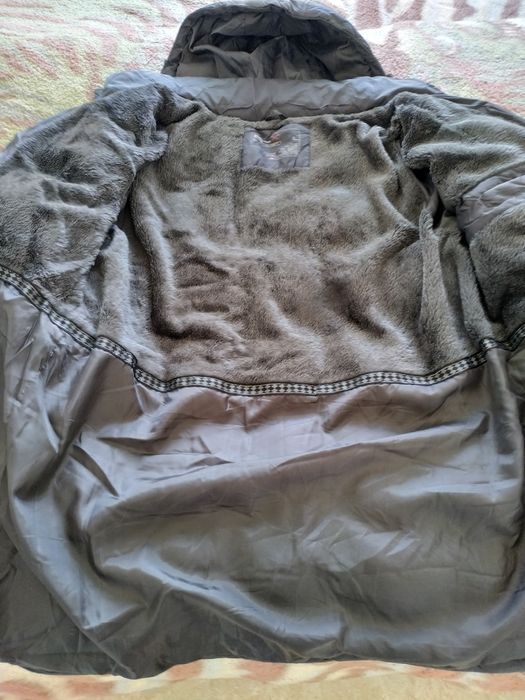 Продаю куртку демисезонную