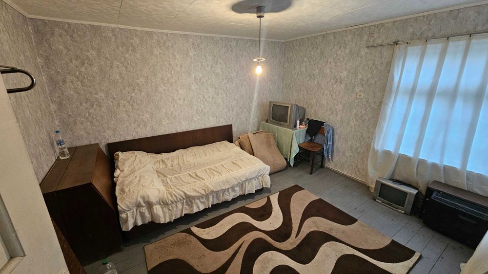 1823-Двуетажна тухлена на гредоред къща в гр. Сеново