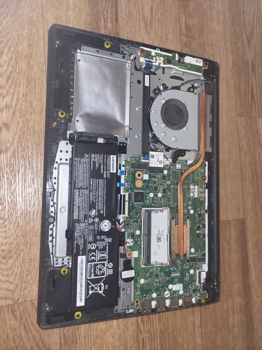 Lenovo S145-15AST