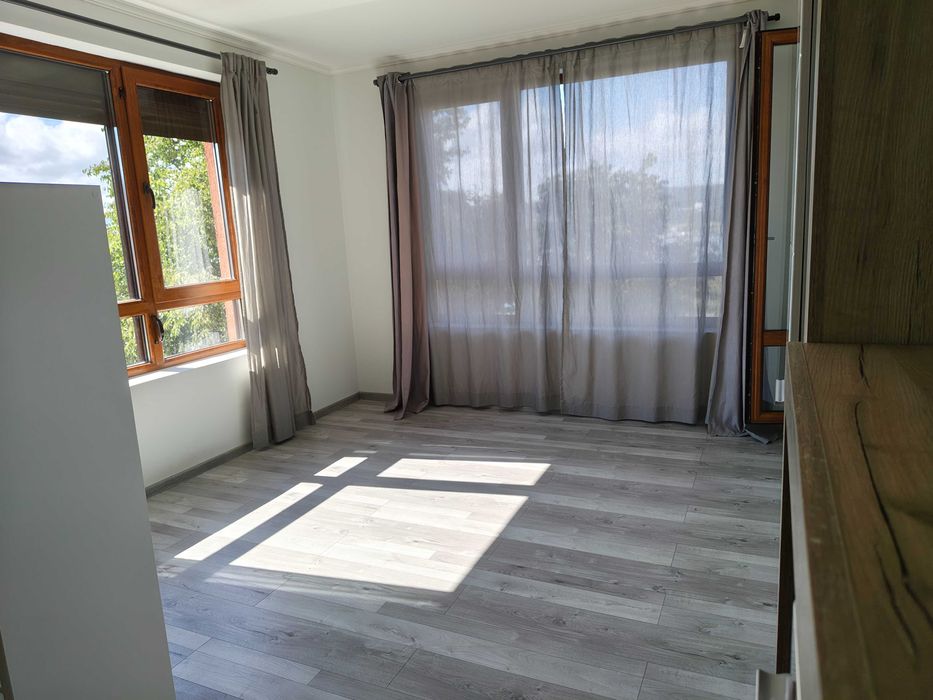 Продава се Двустаен апартамент в Варна, Погреби - 80 кв.м за 2375 €/кв.м - Снимка #7