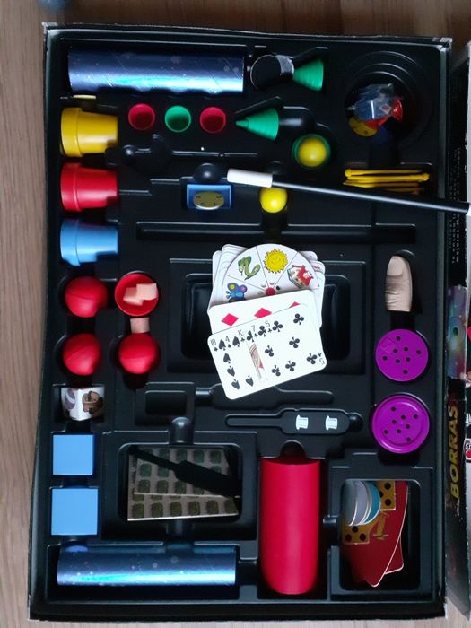 Детска игра "Мини футбол ",Настолна игра "Магия борас" и ШАХ дървен