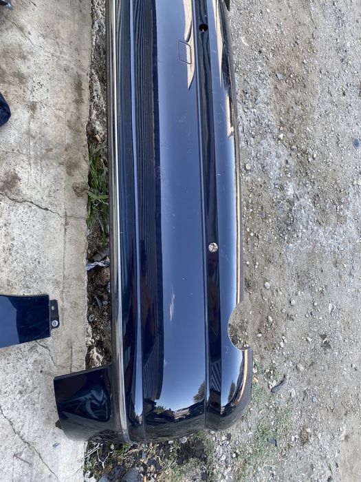 Продавам задна броня за AUDI A8 D3 3.0d 2006 оригинална комплект